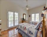 Guest twin beds