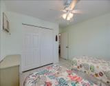 Guest room twin