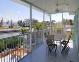Screen porch